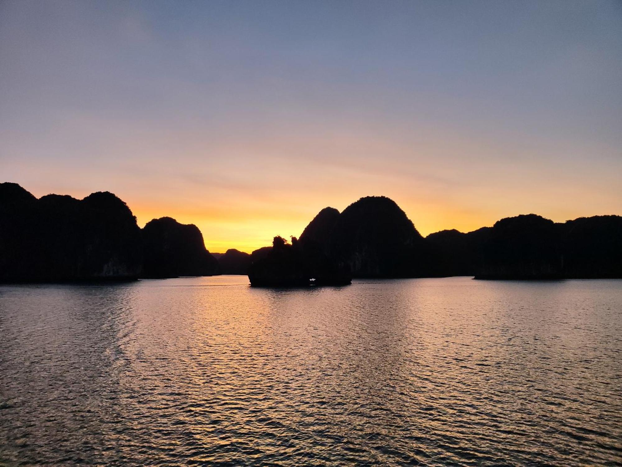 Venezia Cruises Hotel Hạ Long-öböl Kültér fotó