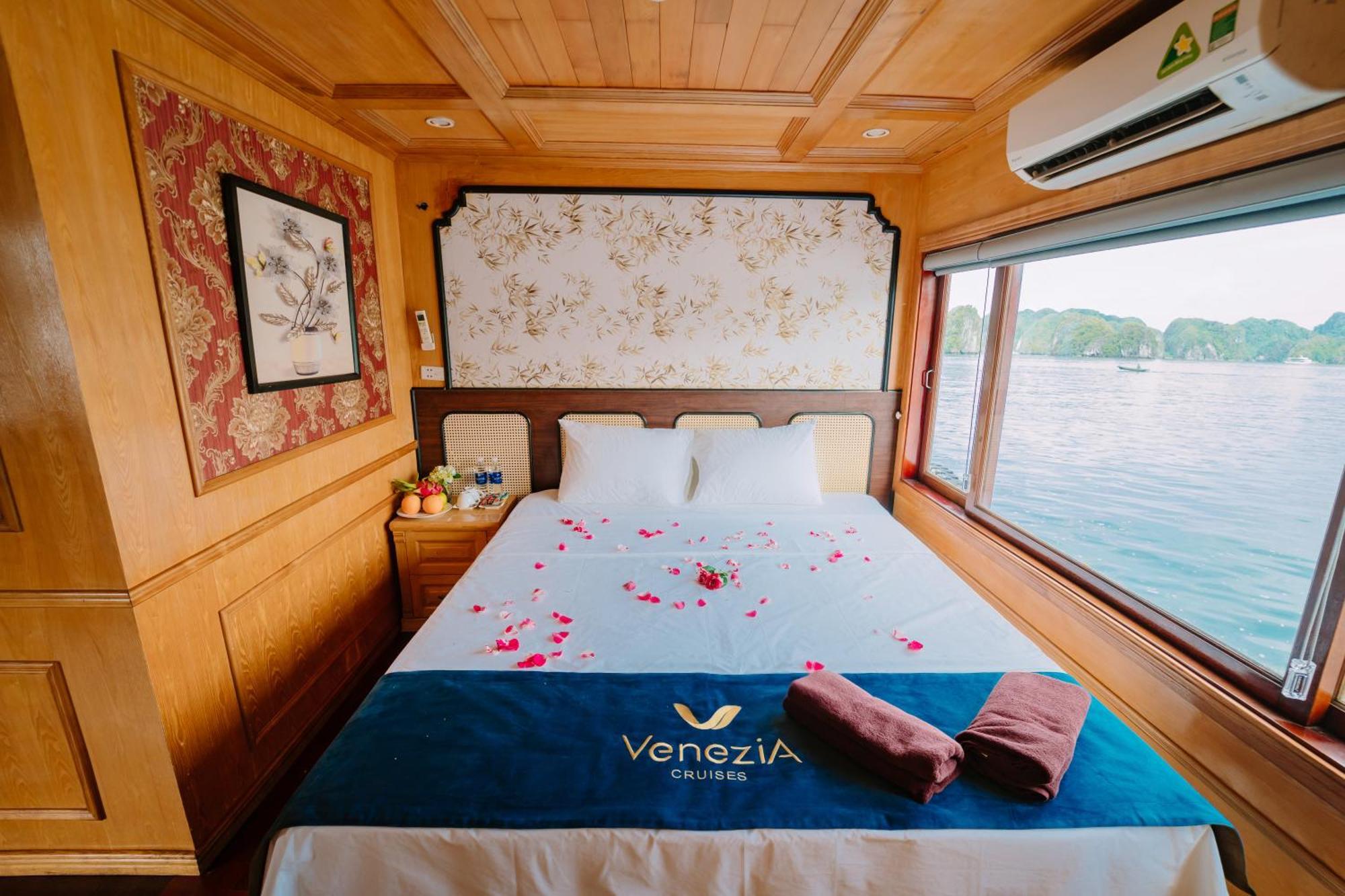 Venezia Cruises Hotel Hạ Long-öböl Kültér fotó